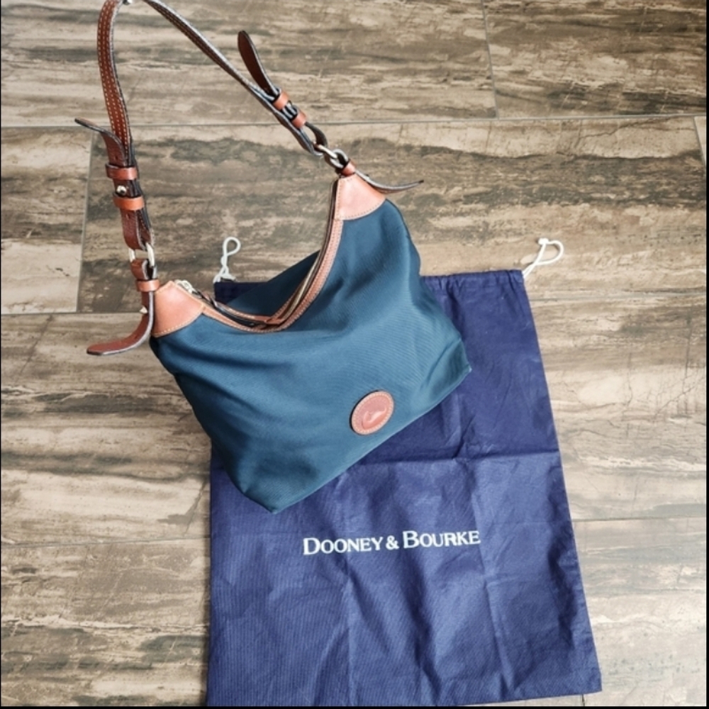 Dooney & Bourke Nylon Navy Blue Erica Shoulder Bag - Picture 2 of 12